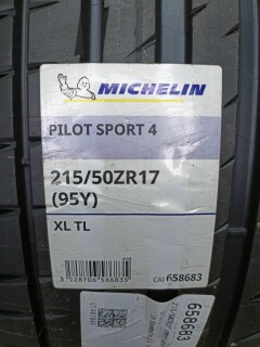 Летняя шина Michelin Pilot Sport 4 215/50 R17 95Y фото 2