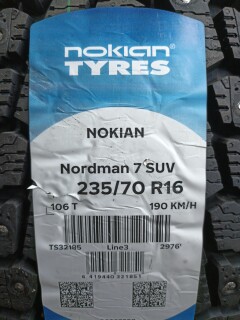 Зимняя шина Nokian Tyres Nordman 7 SUV 235/70 R16 106T фото 2