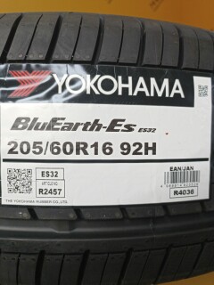 Летняя шина Yokohama BluEarth-Es ES32 205/60 R16 92H фото 2