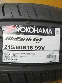 Шина Yokohama BluEarth-GT AE-51 215/60 R16 99V фото 2