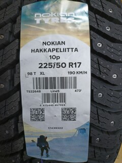 Зимняя шина Nokian Tyres Hakkapeliitta 10p 225/50 R17 98T фото 2