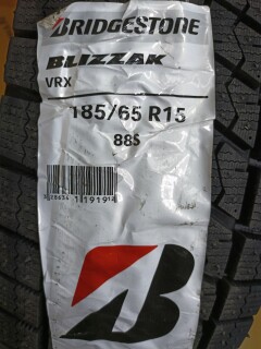 Зимняя шина Bridgestone Blizzak VRX 185/65 R15 88S фото 2