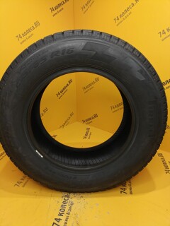 Зимняя шина Pirelli Winter Ice Zero Friction 215/65 R16 102T фото 2