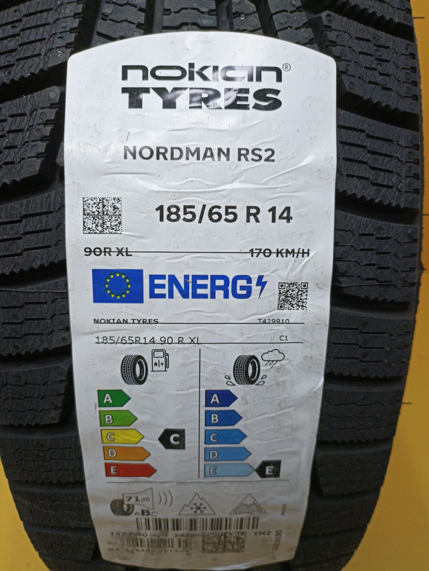 Купить зимнюю шину Nokian Tyres Nordman RS2 185/65 R14 90R в Челябинске по  цене 5090 руб., доставка от интернет-магазина 74колеса.ru