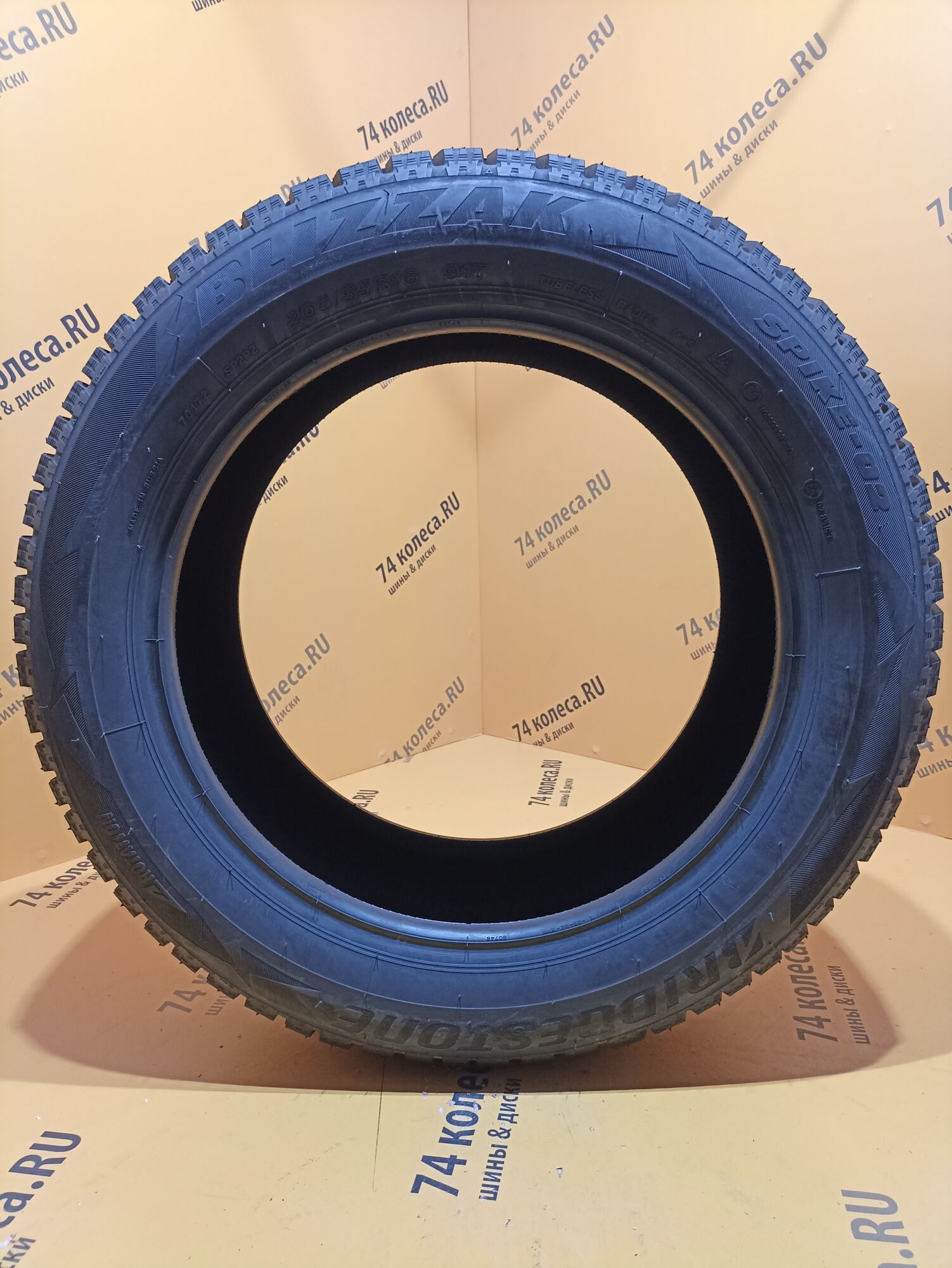 Купить зимнюю шину Bridgestone Blizzak Spike-02 205/55 R16 91T в Уфе по  цене 11320 руб., доставка от интернет-магазина 74колеса.ru