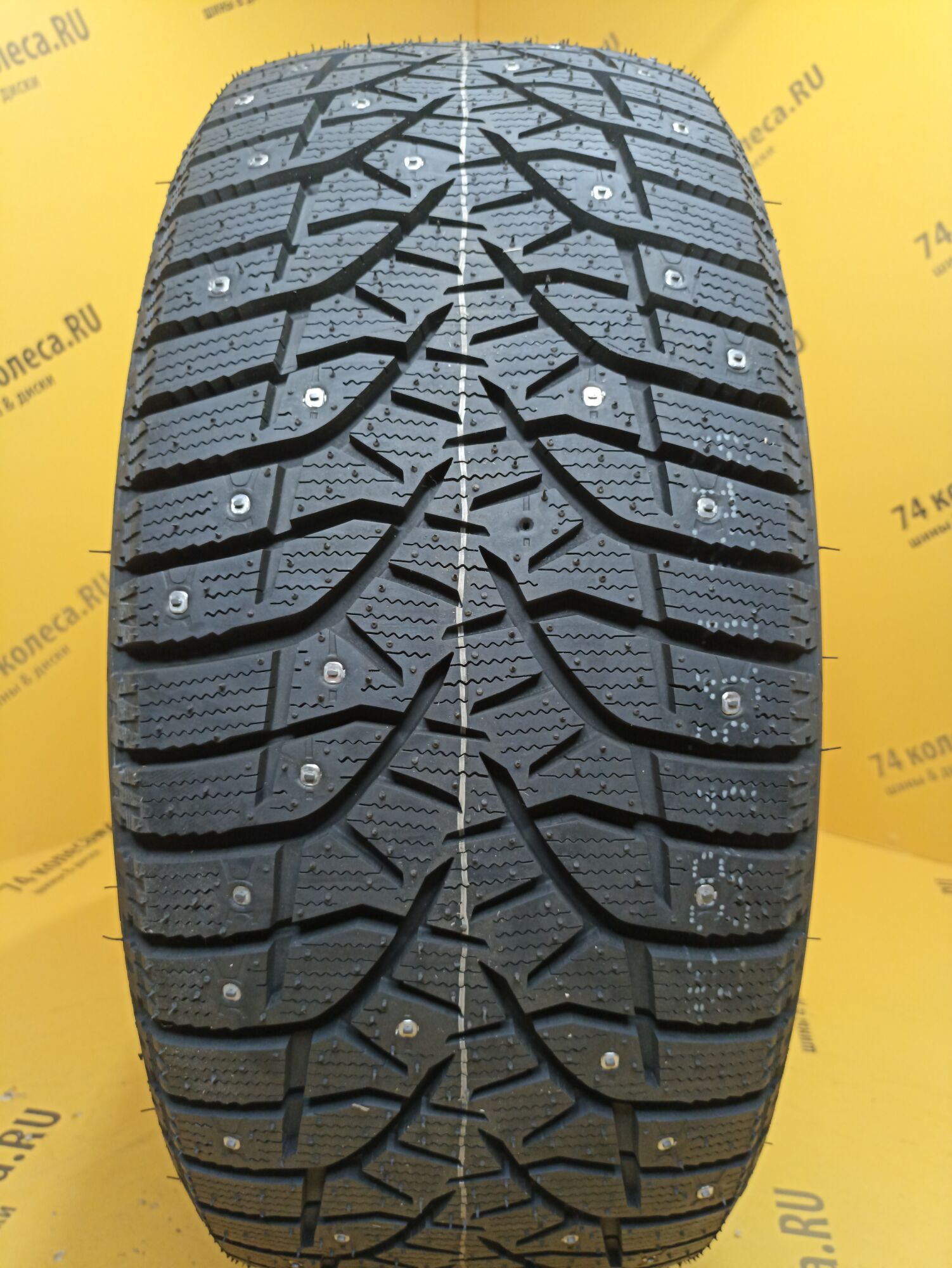 Купить зимнюю шину Bridgestone Blizzak Spike-02 235/45 R18 98T в Челябинске  по цене 23160 руб., доставка от интернет-магазина 74колеса.ru