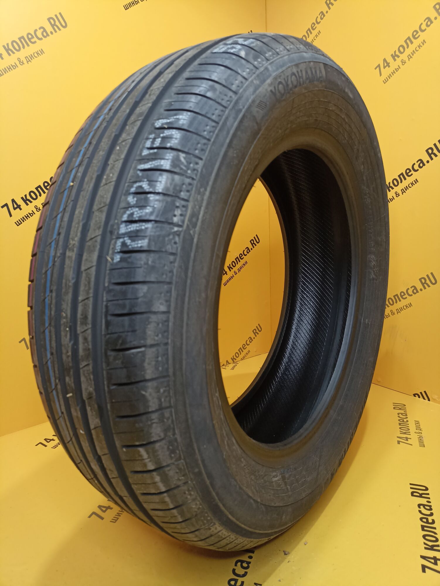 Купить летнюю шину Yokohama Bluearth-A AE50 215/65 R17 99V в Челябинске ...