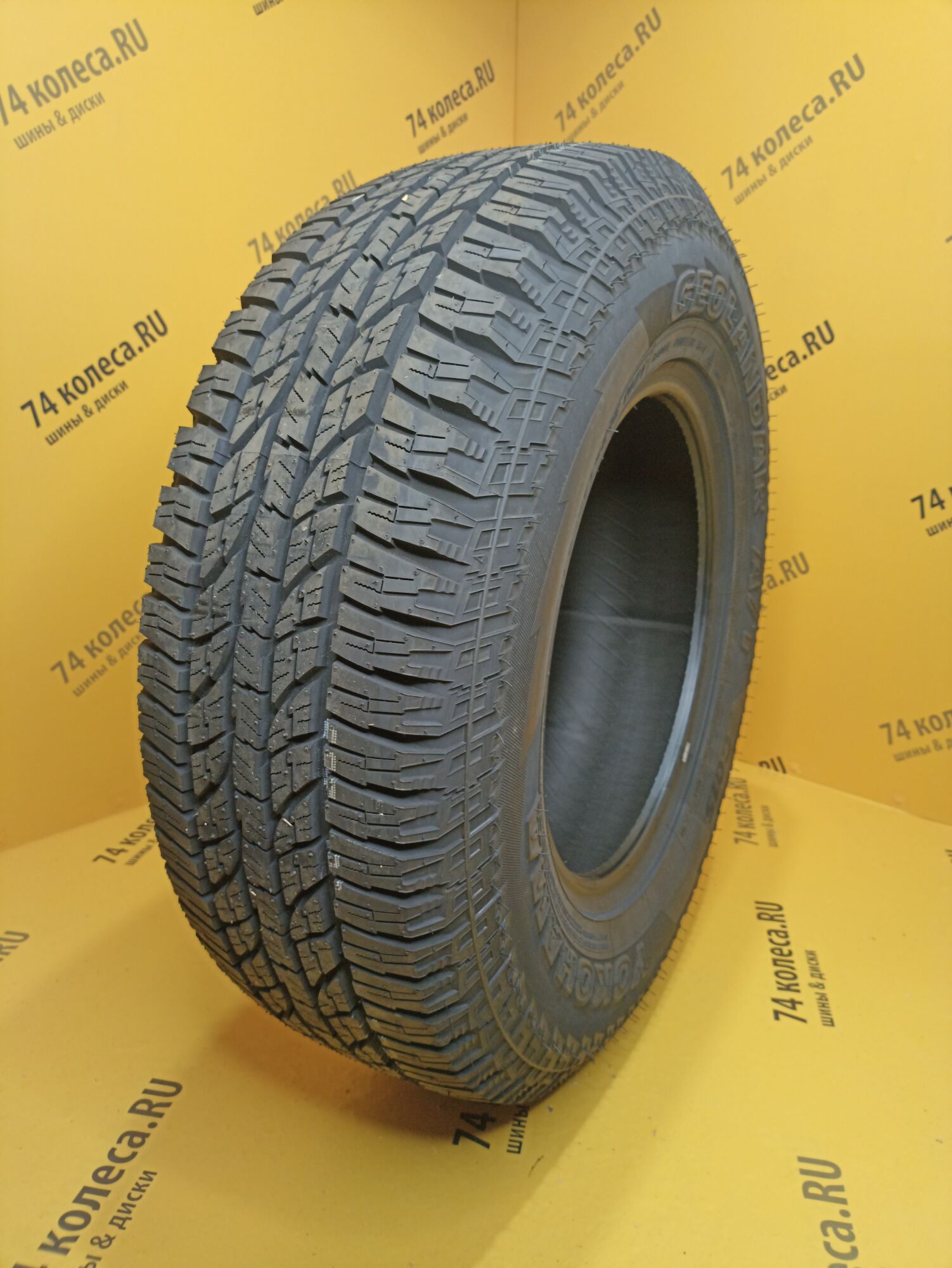 Купить летнюю шину Yokohama Geolandar A/T G015 235/70 R15 102T в Перми по  цене 11290 руб., доставка от интернет-магазина 74колеса.ru