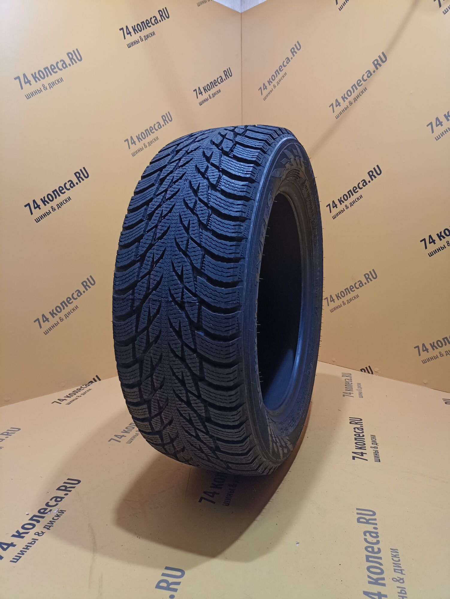 Купить зимнюю шину Nokian Tyres Hakkapeliitta R3 205/55 R16 94R в  Челябинске по цене 7830 руб., доставка от интернет-магазина 74колеса.ru