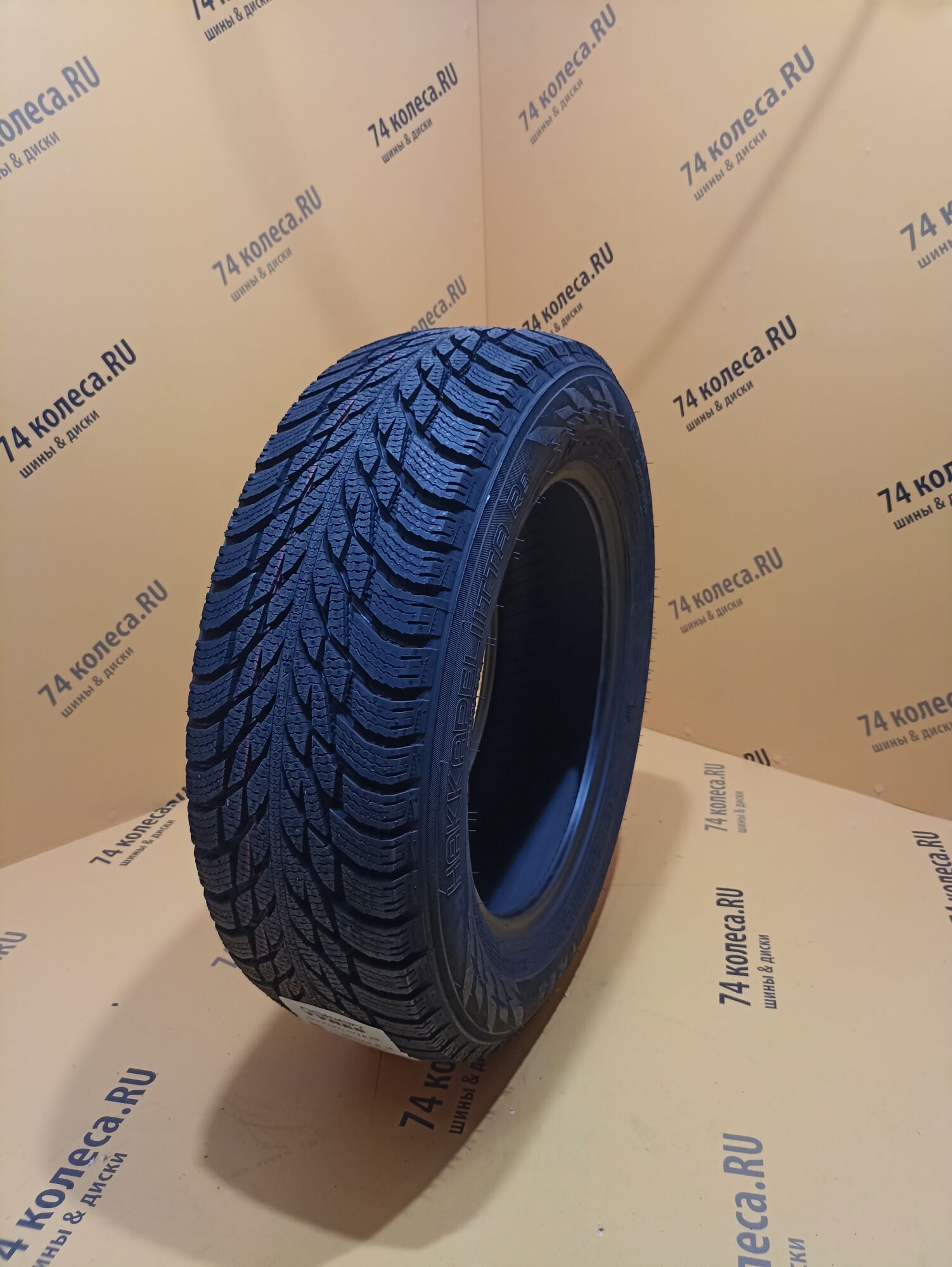 Купить зимнюю шину Nokian Tyres Hakkapeliitta R3 185/65 R15 88R в  Челябинске по цене 5840 руб., доставка от интернет-магазина 74колеса.ru