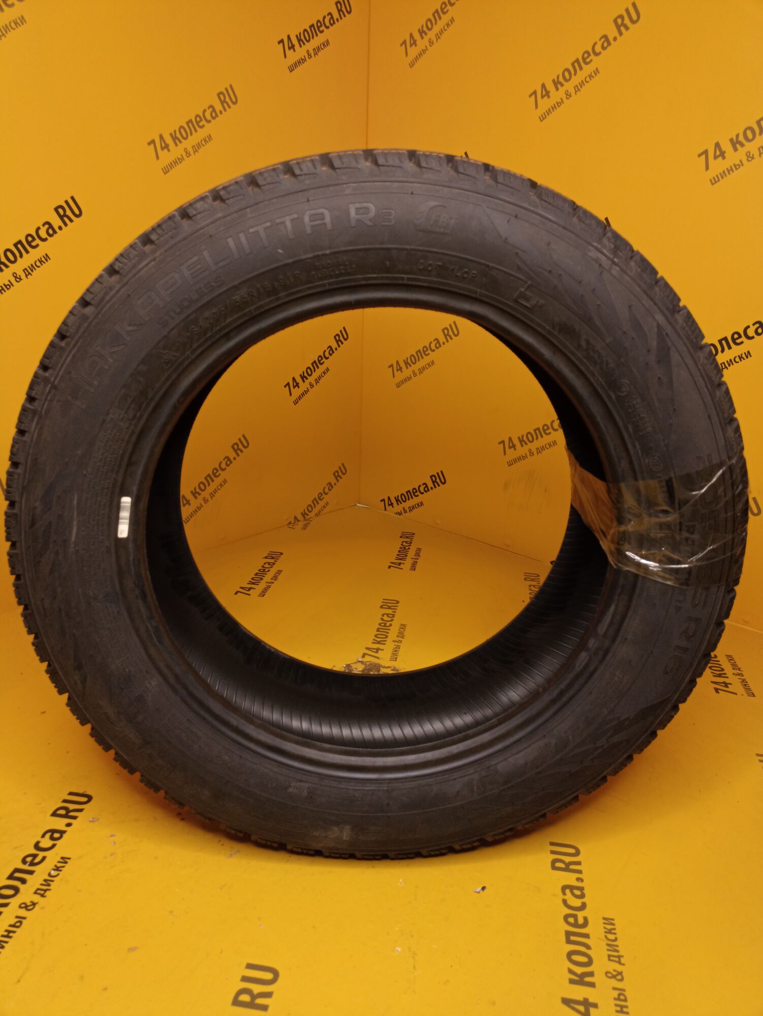 Купить зимнюю шину Nokian Tyres Hakkapeliitta R3 205/55 R16 91R RunFlat в  Челябинске по цене 10490 руб., доставка от интернет-магазина 74колеса.ru