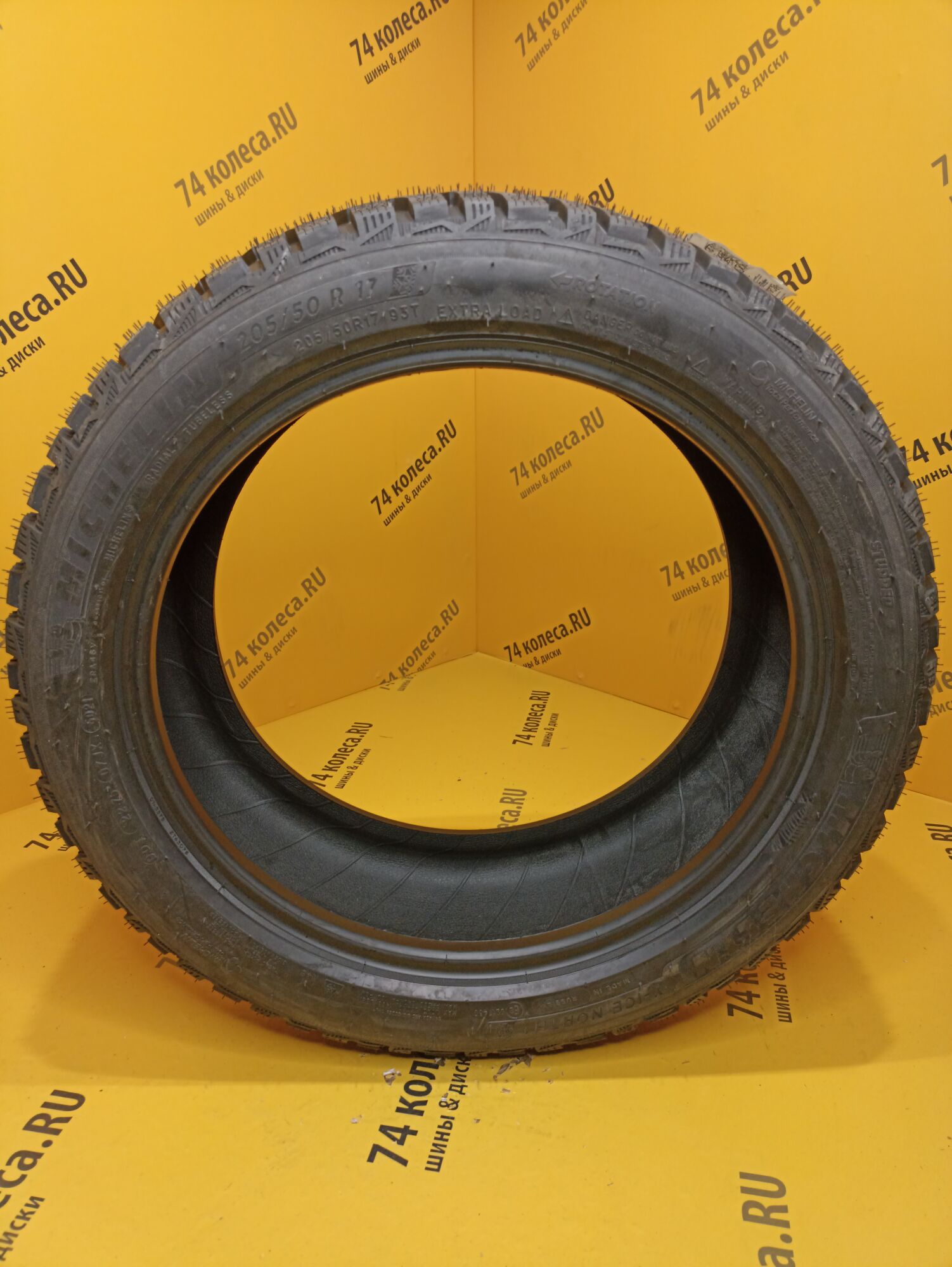 Купить зимнюю шину Michelin X-Ice North Xin4 205/50 R17 93T в Челябинске по  цене 14930 руб., доставка от интернет-магазина 74колеса.ru