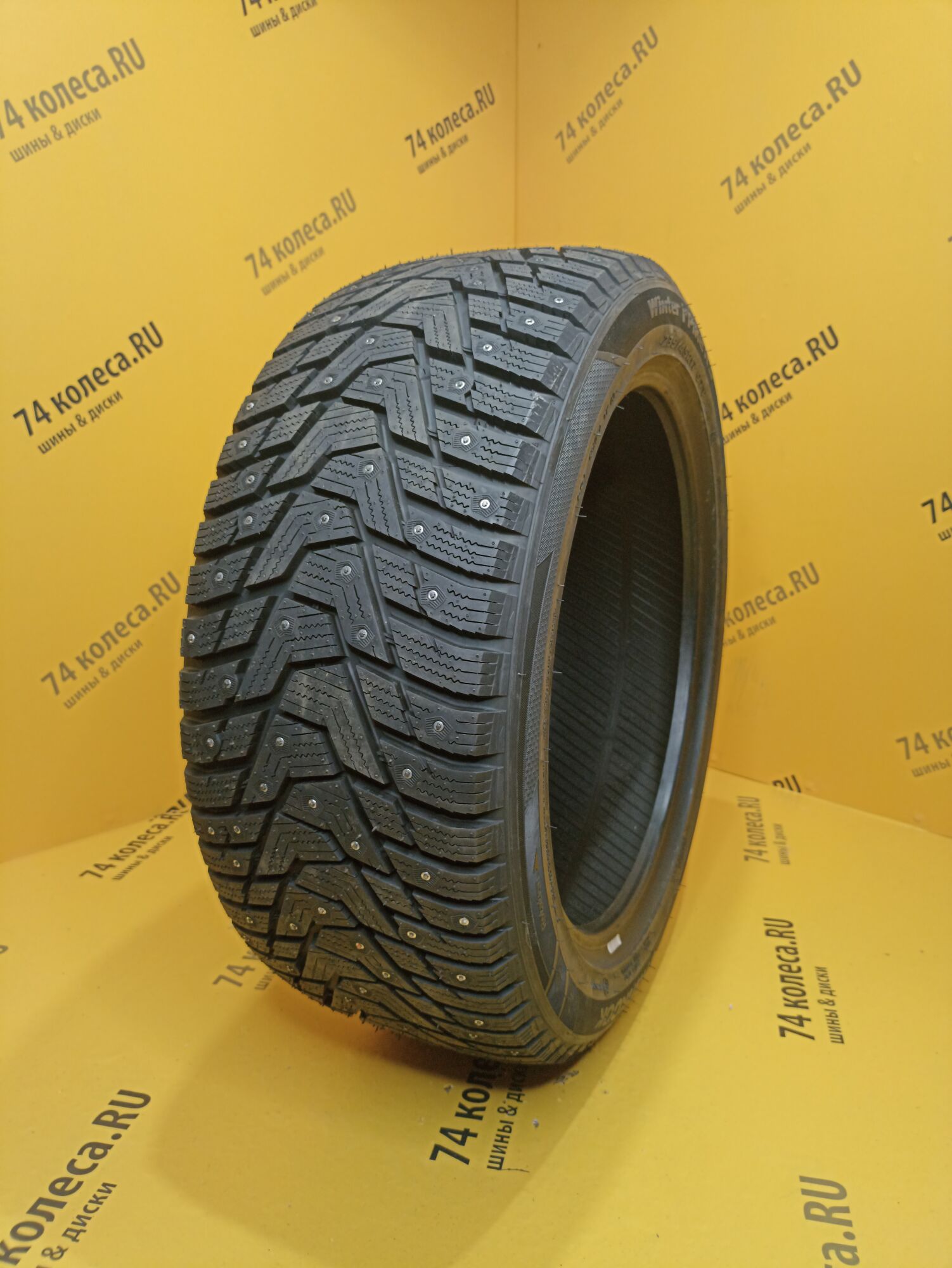 Купить зимнюю шину Hankook Winter i*Pike RS2 W429 235/45 R17 97T в Тюмени  по цене 11760 руб., доставка от интернет-магазина 74колеса.ru