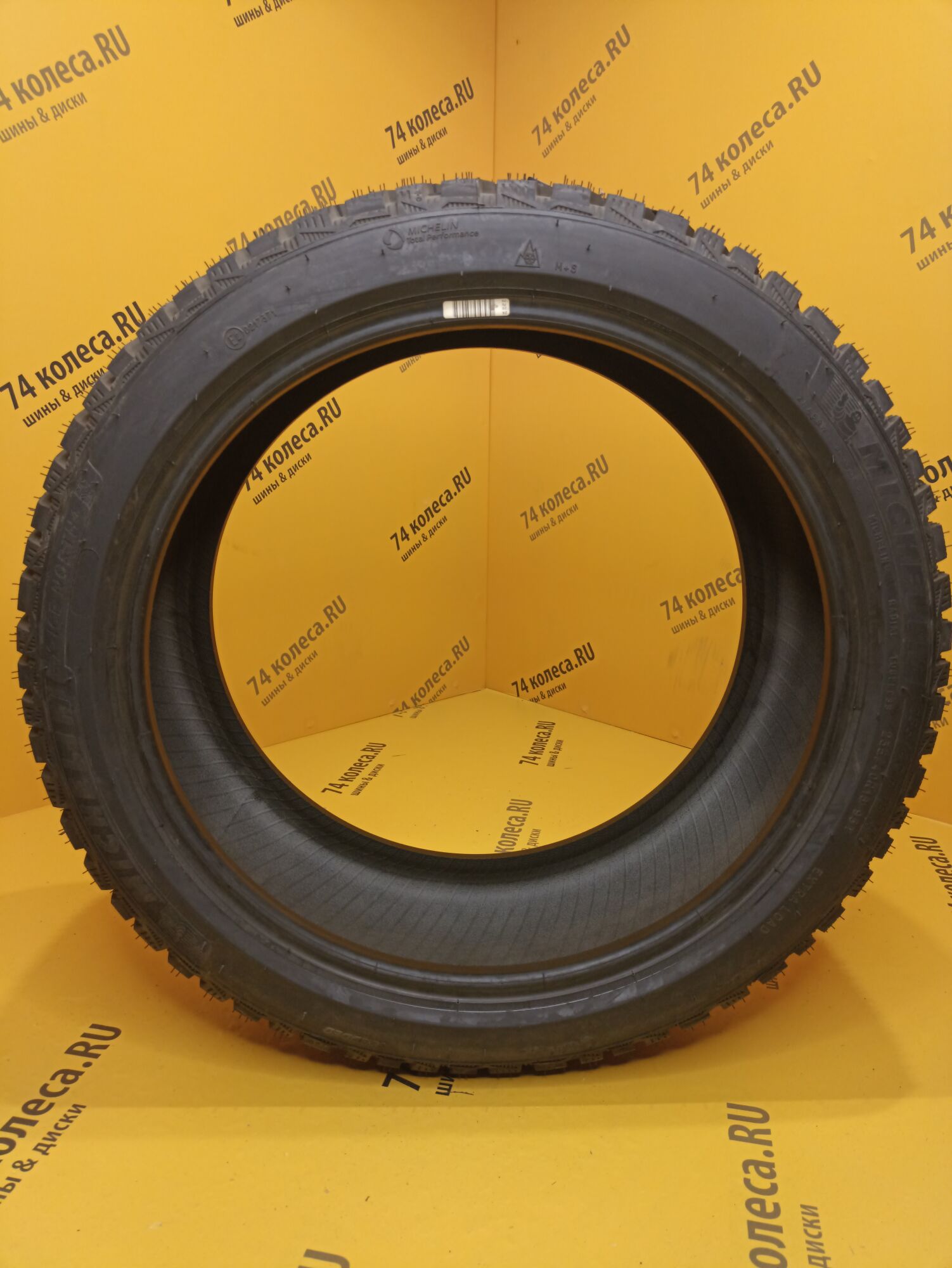 Купить зимнюю шину Michelin X-Ice North Xin4 235/40 R18 95T в Челябинске по  цене 32200 руб., доставка от интернет-магазина 74колеса.ru