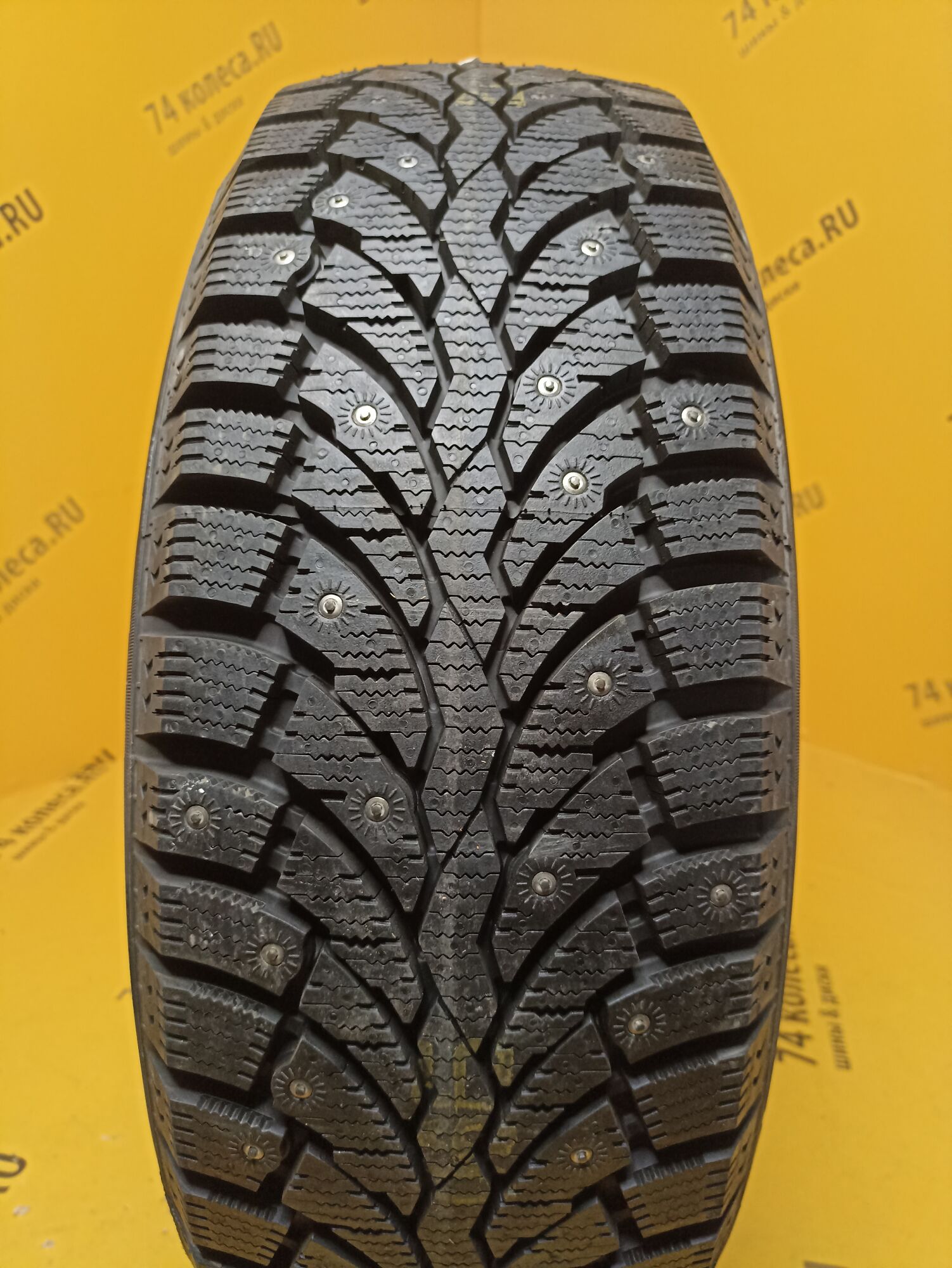 Купить зимнюю шину Pirelli Formula Ice 195/60 R15 88T в Иркутске по цене  5330 руб., доставка от интернет-магазина 74колеса.ru