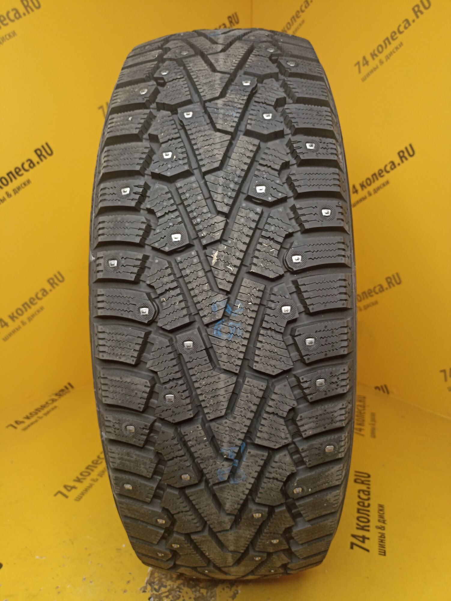 Купить зимнюю шину Pirelli Winter Ice Zero 225/65 R17 106T в Екатеринбурге  по цене 12230 руб., доставка от интернет-магазина 74колеса.ru