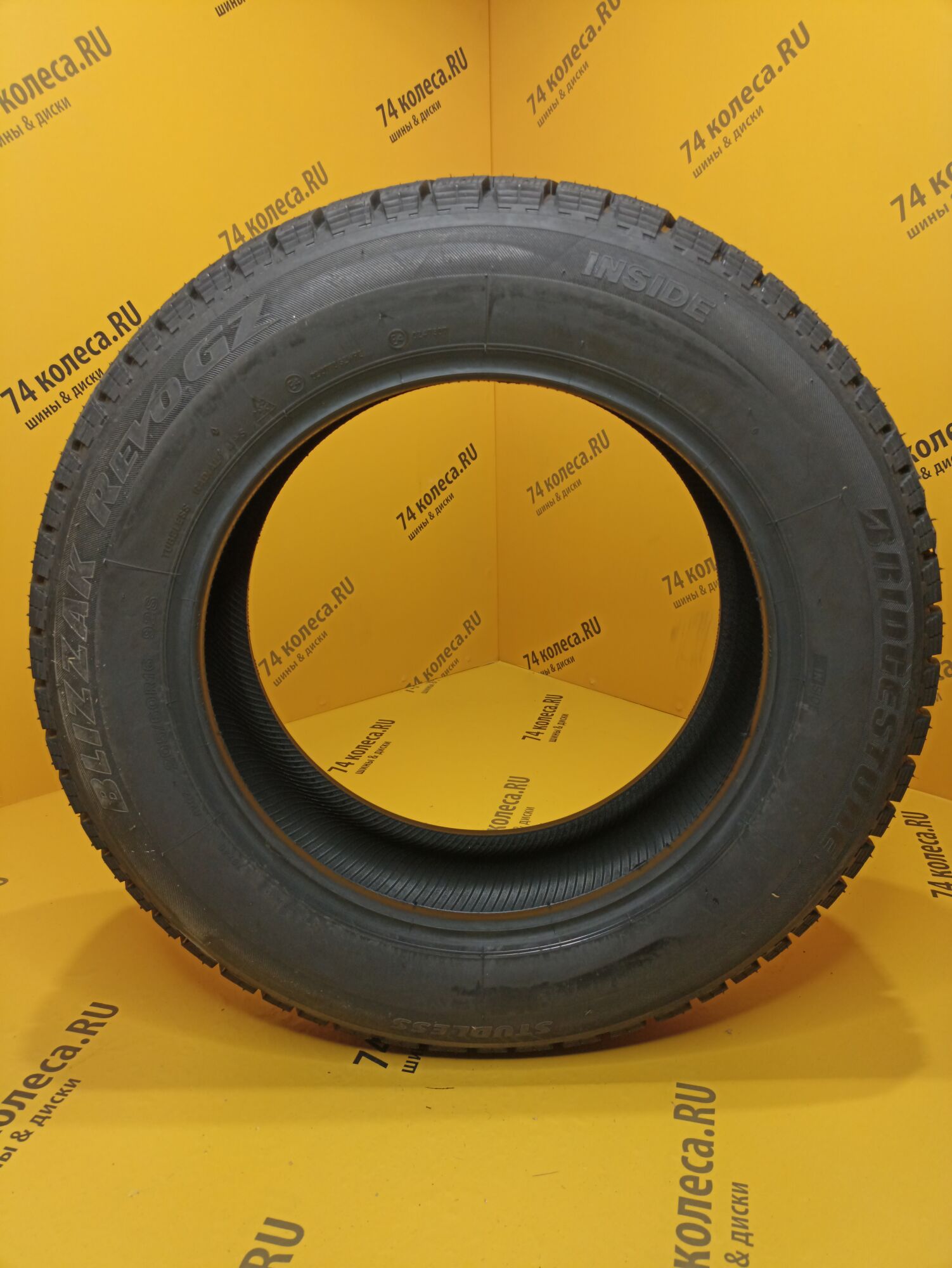 Купить зимнюю шину Bridgestone Blizzak Revo GZ 205/60 R16 92S в Челябинске  по цене 6090 руб., доставка от интернет-магазина 74колеса.ru