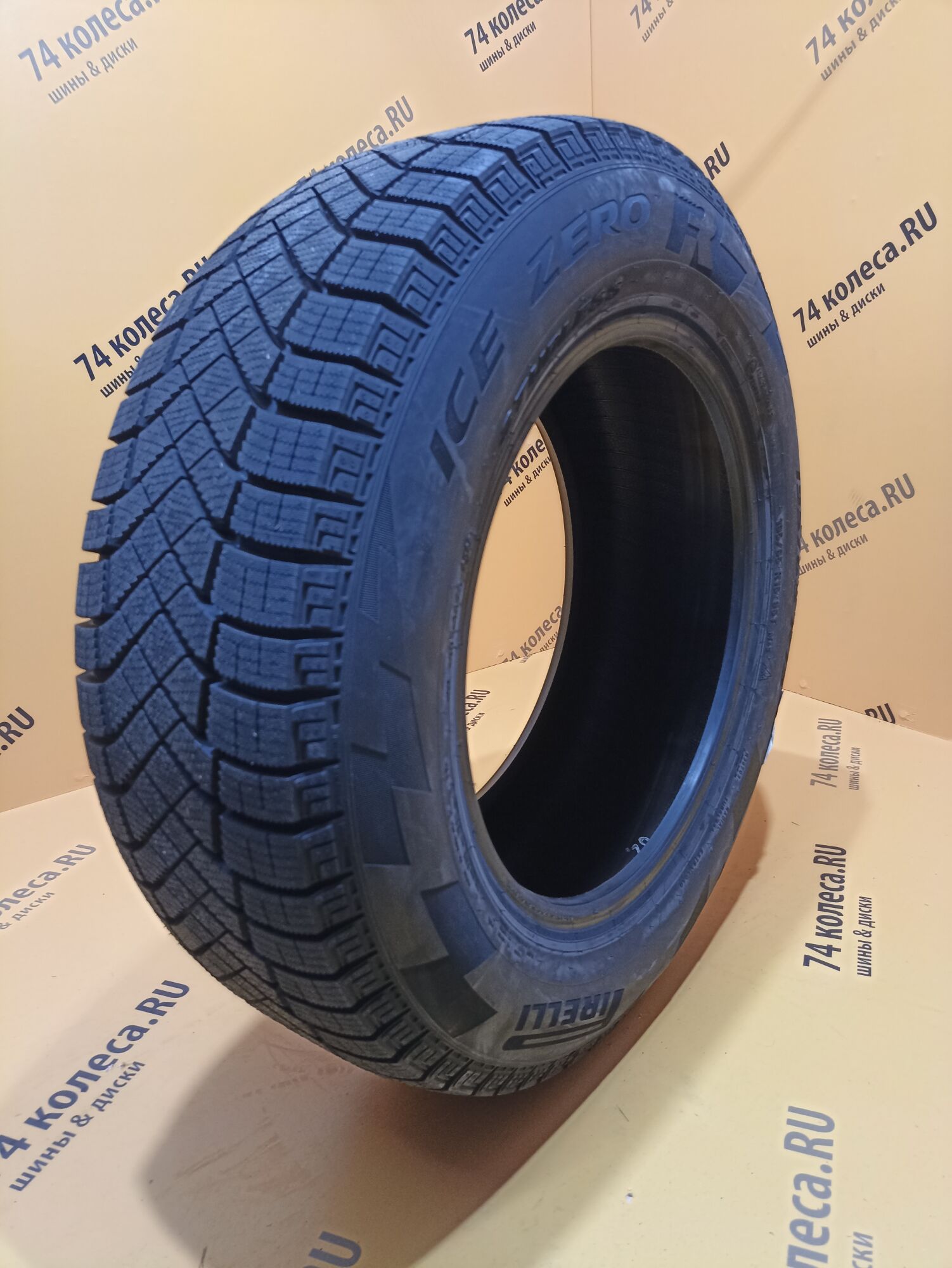 Купить шины Pirelli Winter Ice Zero Friction 195/65 R15 95T в Челябинске