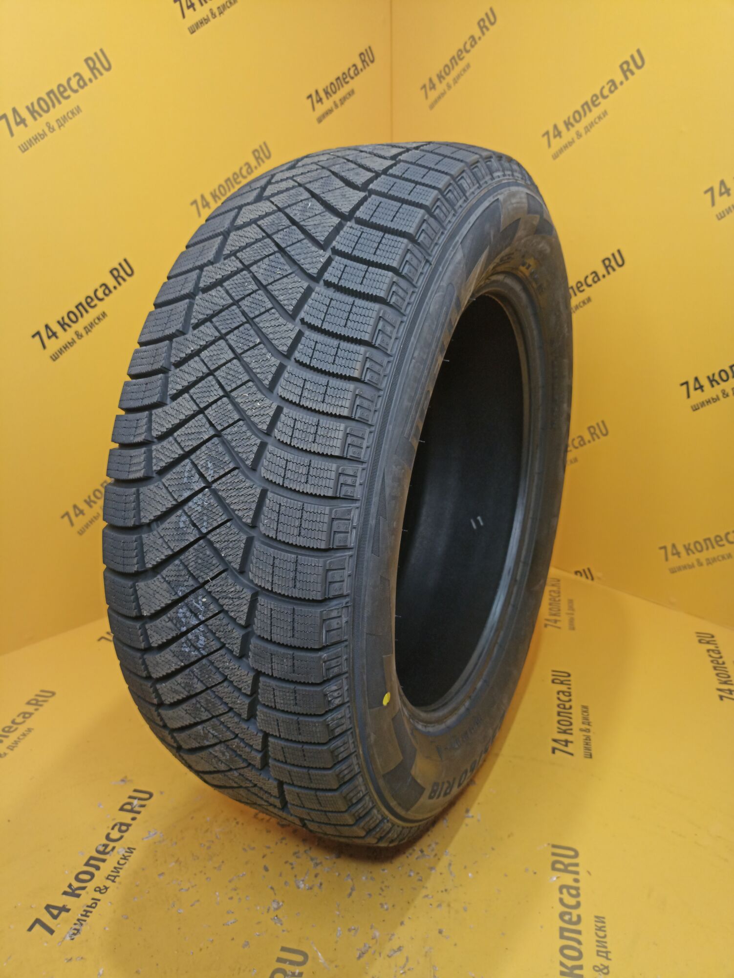 Купить зимнюю шину Pirelli Winter Ice Zero Friction 235/60 R18 107H в  Челябинске по цене 11500 руб., доставка от интернет-магазина 74колеса.ru